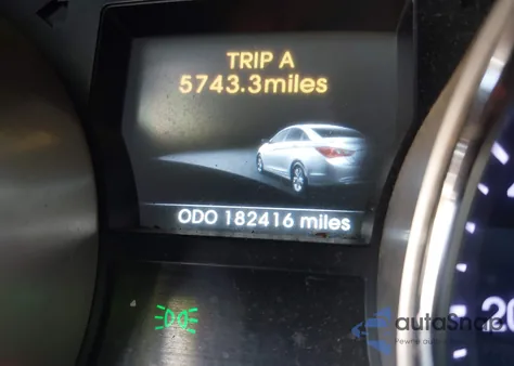 2014 Hyundai Sonata Limited 2.0T z USA, uszkodzony, nr VIN 5NPEC4AB4EH886435